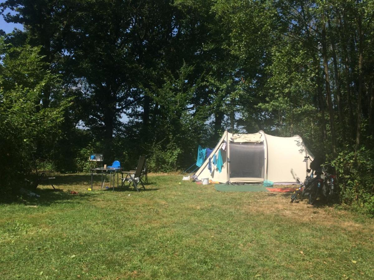ホテル Camping Les Arbois Montjay  エクステリア 写真
